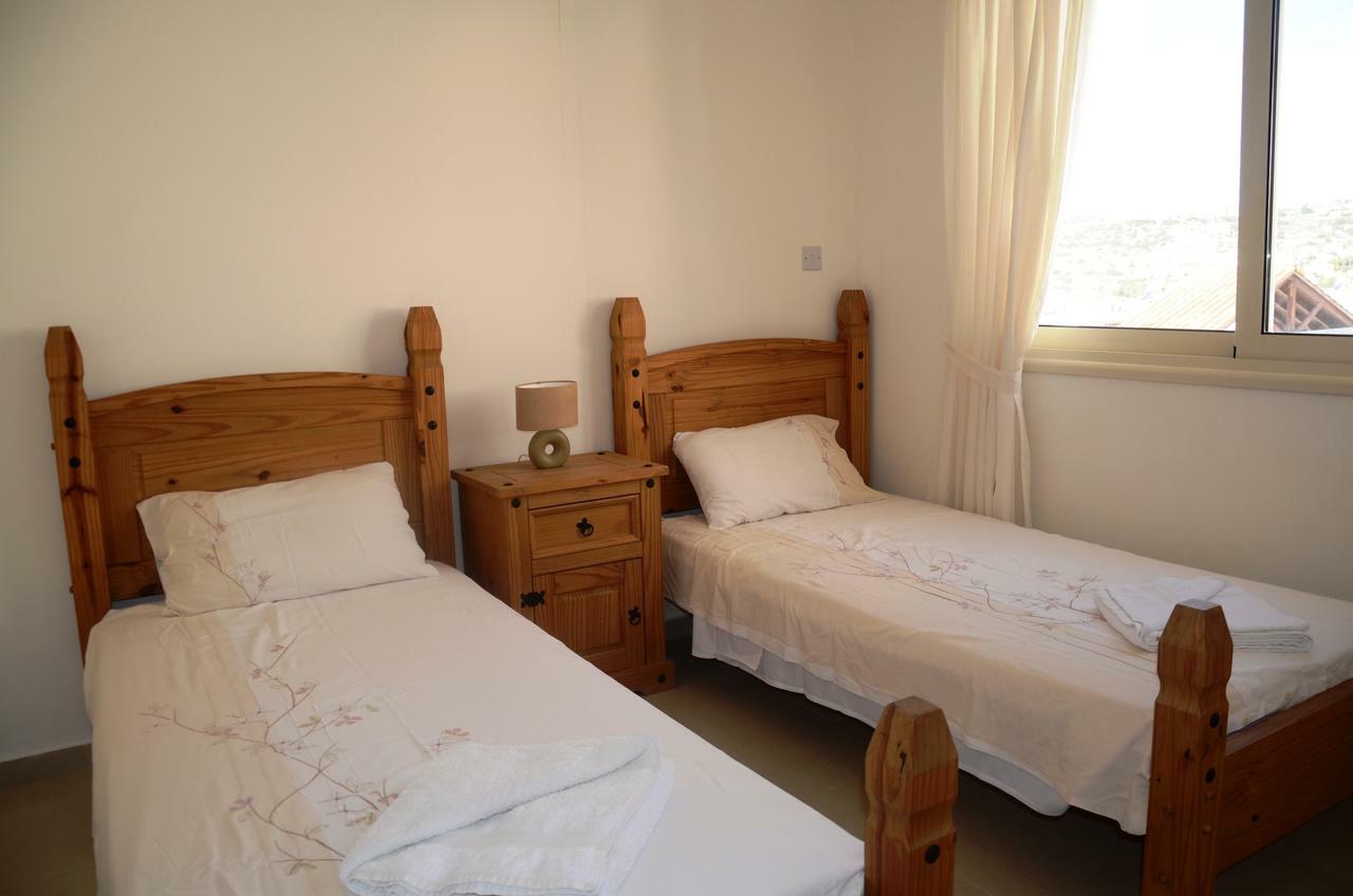Top floor, 2 bedroom apartment Vanessa D204, FREE WIFI, village view Pégeia Rum bild
