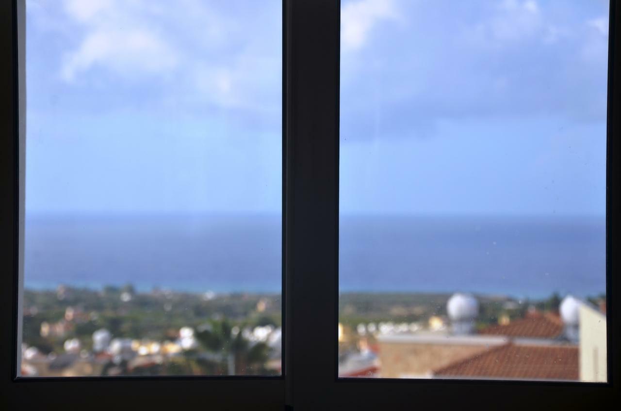 Top floor, 2 bedroom apartment Vanessa D204, FREE WIFI, village view Pégeia Rum bild