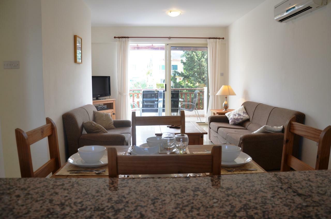 Top floor, 2 bedroom apartment Vanessa D204, FREE WIFI, village view Pégeia Rum bild